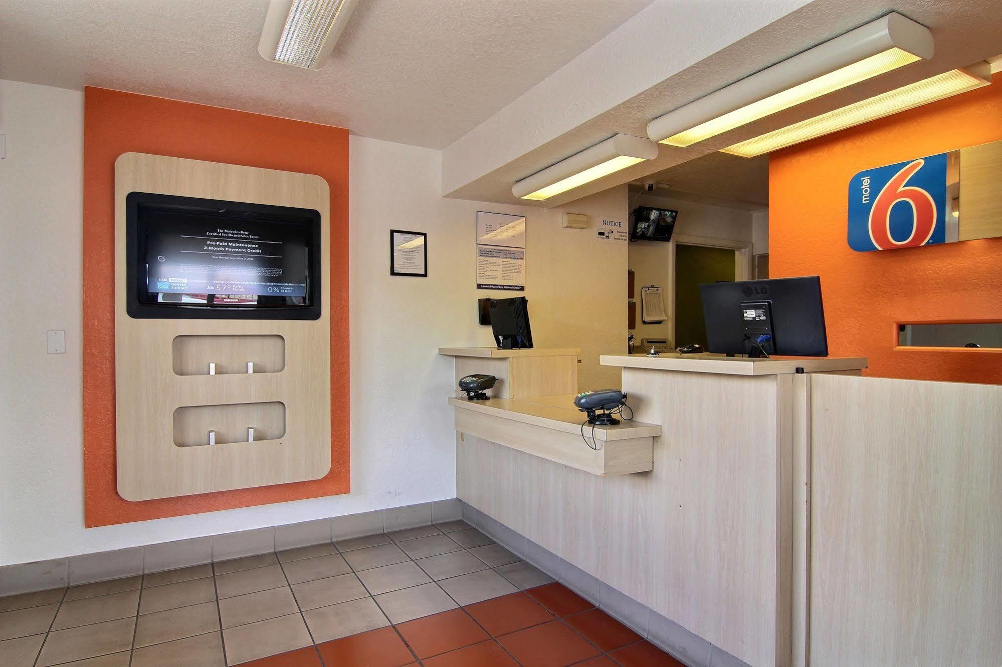Hotel 6-albuquerque, Nm - Midtown